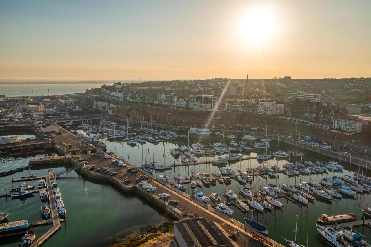 Royal Harbour Retreat - Balcony, Sea View Property Ramsgate Exterior foto
